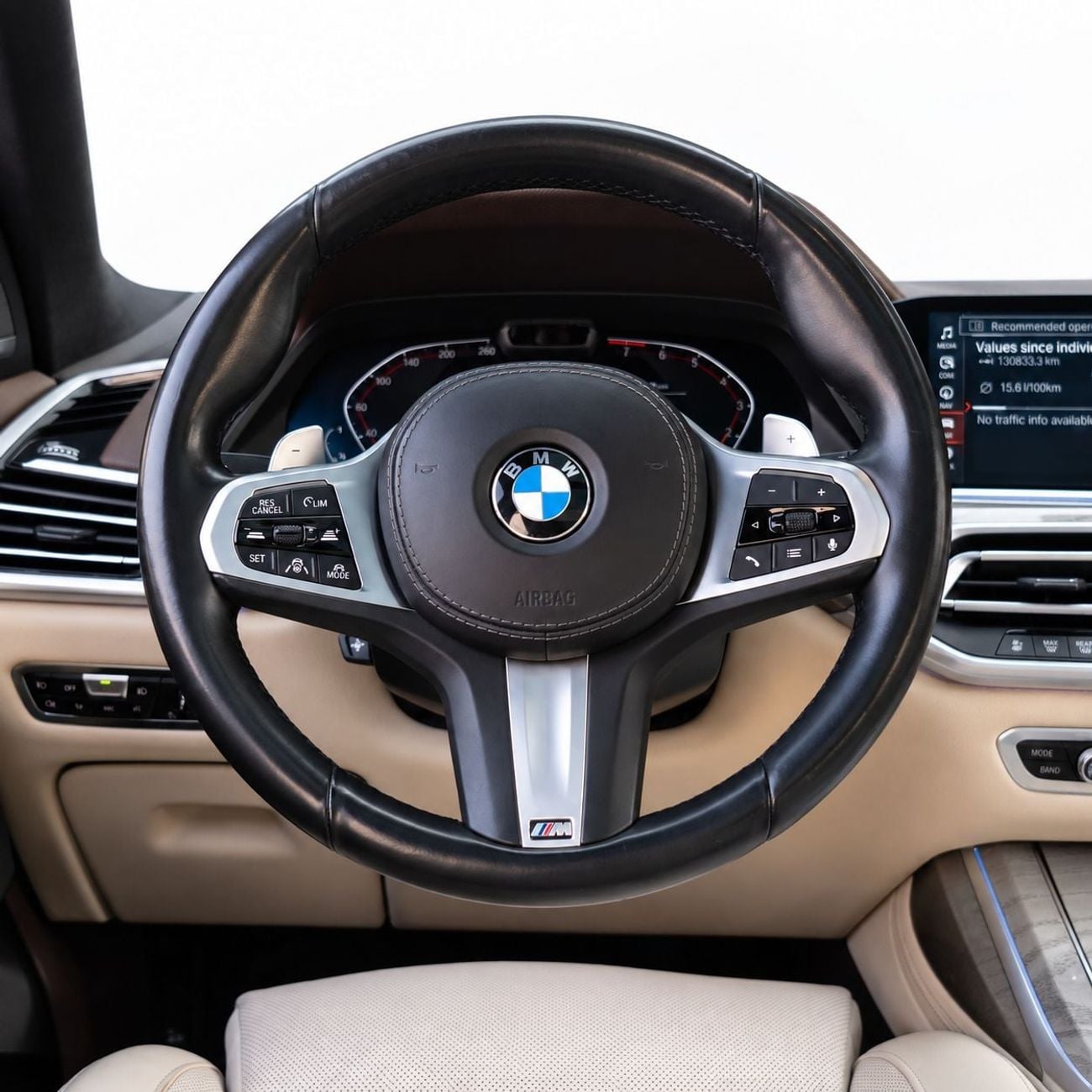 BMW X7 40i M SPORT 2,778 P.M • 0% Downpayment • BMW X7 40i M Sport • 1 Year Warranty