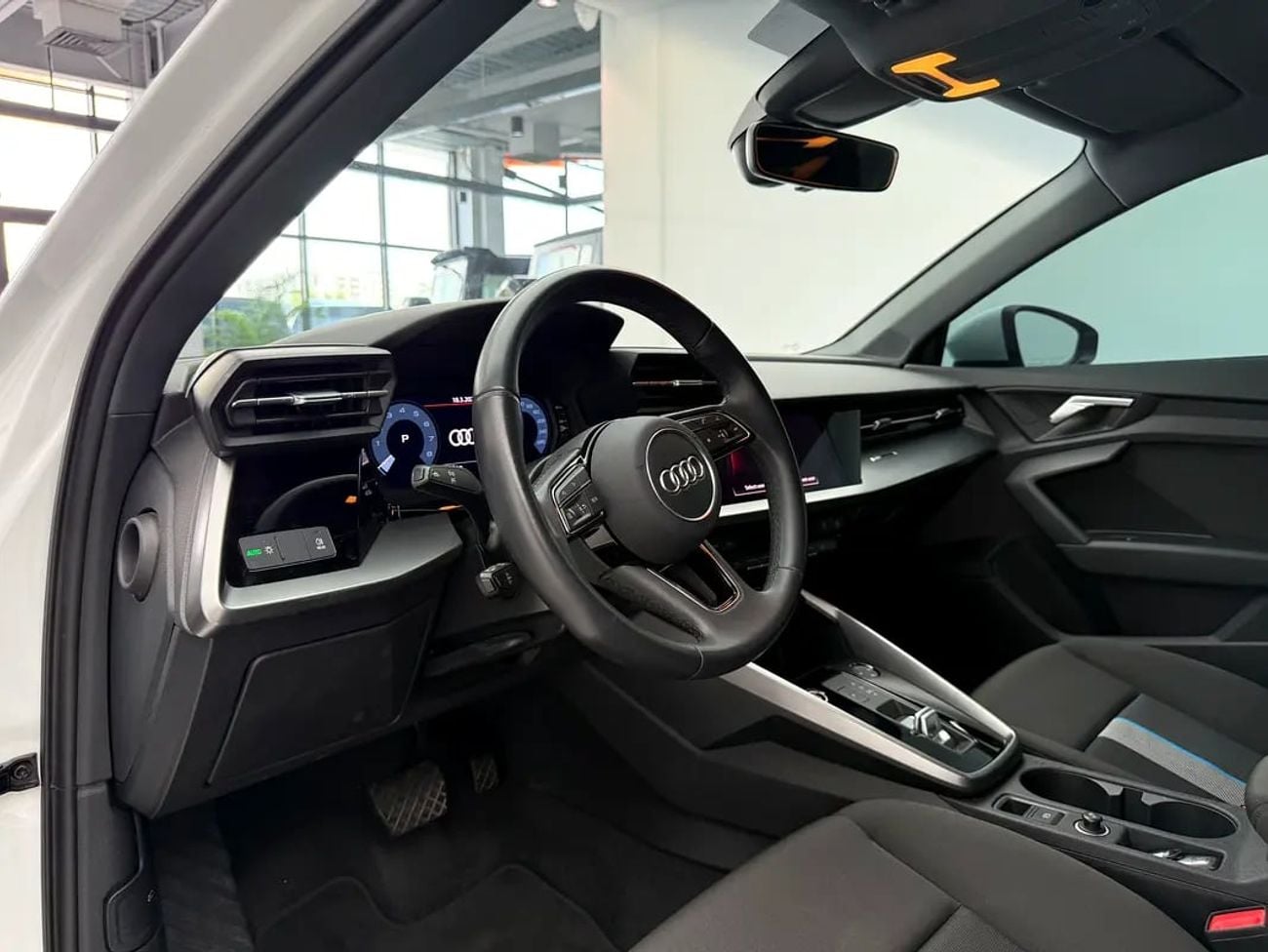 أودي A3 35 TFSI S Line 1.4L 35 TFSI - GCC Specs - Like New!