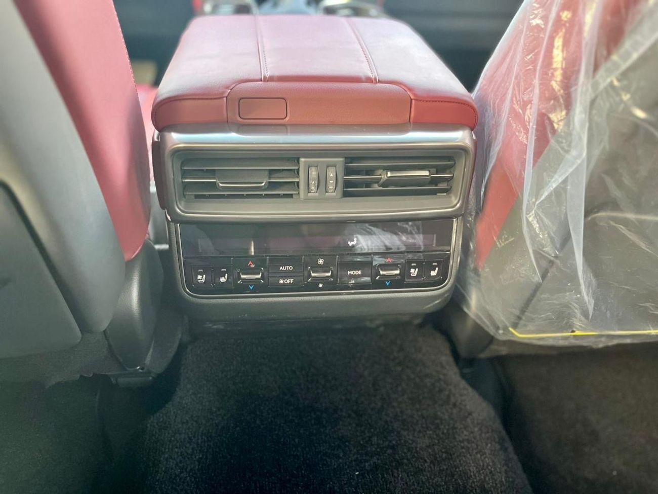 لكزس LX 600 Signature 3.5L ( CYL)