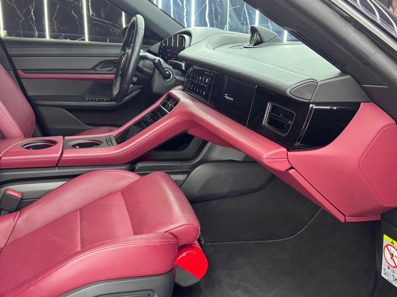 بورش تايكان 4S