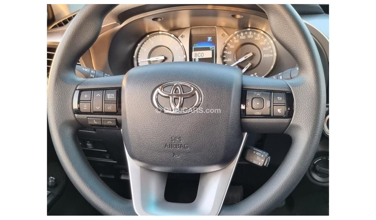 Toyota Hilux Toyota Hilux SR5 4.0L PETROL V6 A/T FULL OPTION 2023