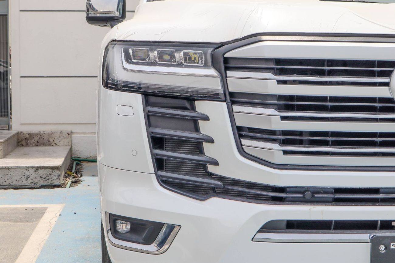 Toyota Land Cruiser VXR 3.5L Toyota Land Cruiser 300 Series (VJA300) VXR trim with the 3.5L