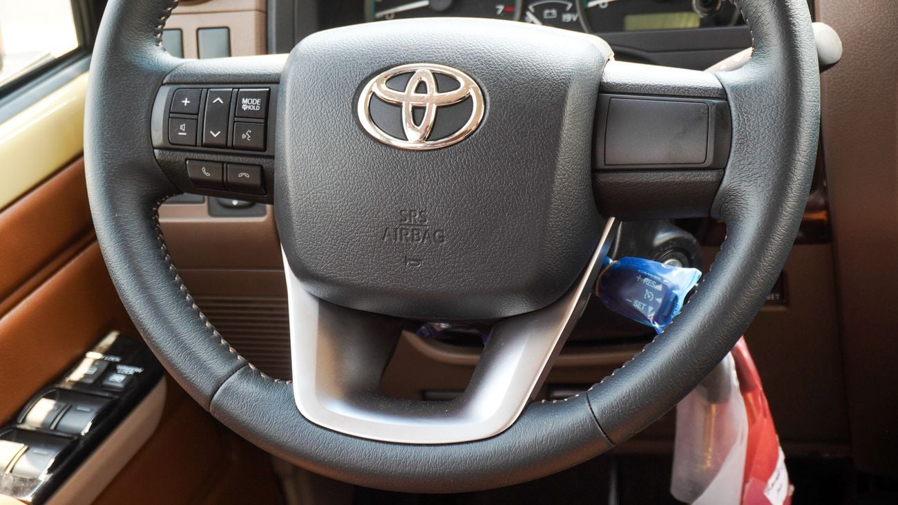 Toyota Land Cruiser 70 4.0L V6 A/T