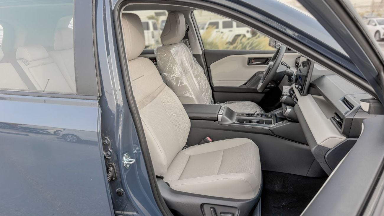 تويوتا راف ٤ VXR HEV 2026 Toyota Rav4 Limited 2.5L AT Hybrid (Blue-Beige)