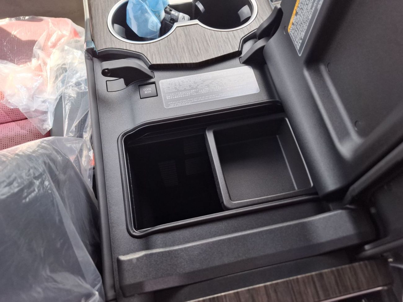 تويوتا لاند كروزر Toyota Landcruiser VXR 3.3L 2024 Black Diesel (Export Only)