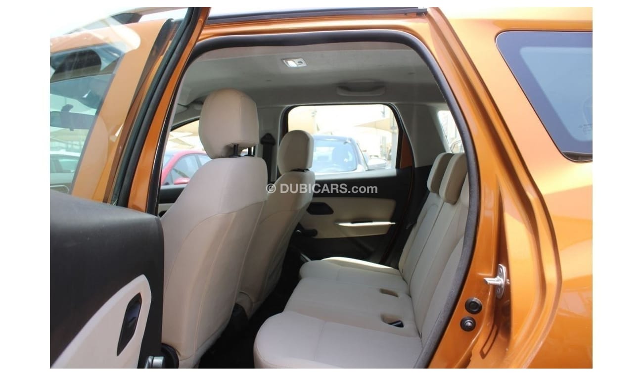 Renault Duster SE ACCIDENTS FREE - GCC - ENGINE 1600 CC - PERFECT CONDITION INSIDE OUT - ORIGINAL PAINT