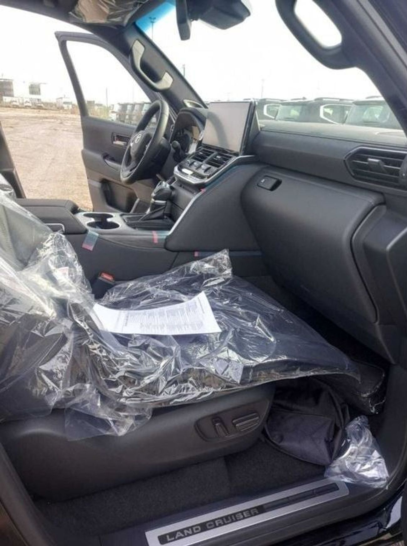 Toyota Land Cruiser VXR (ZX) 3.3L Diesel 7 seater (For export only)