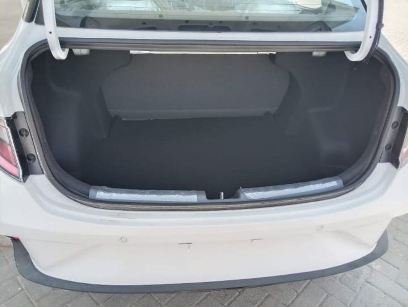 هيونداي جراند i10 1.2L Petrol, Sedan, FWD, 4 Doors, Model 2024