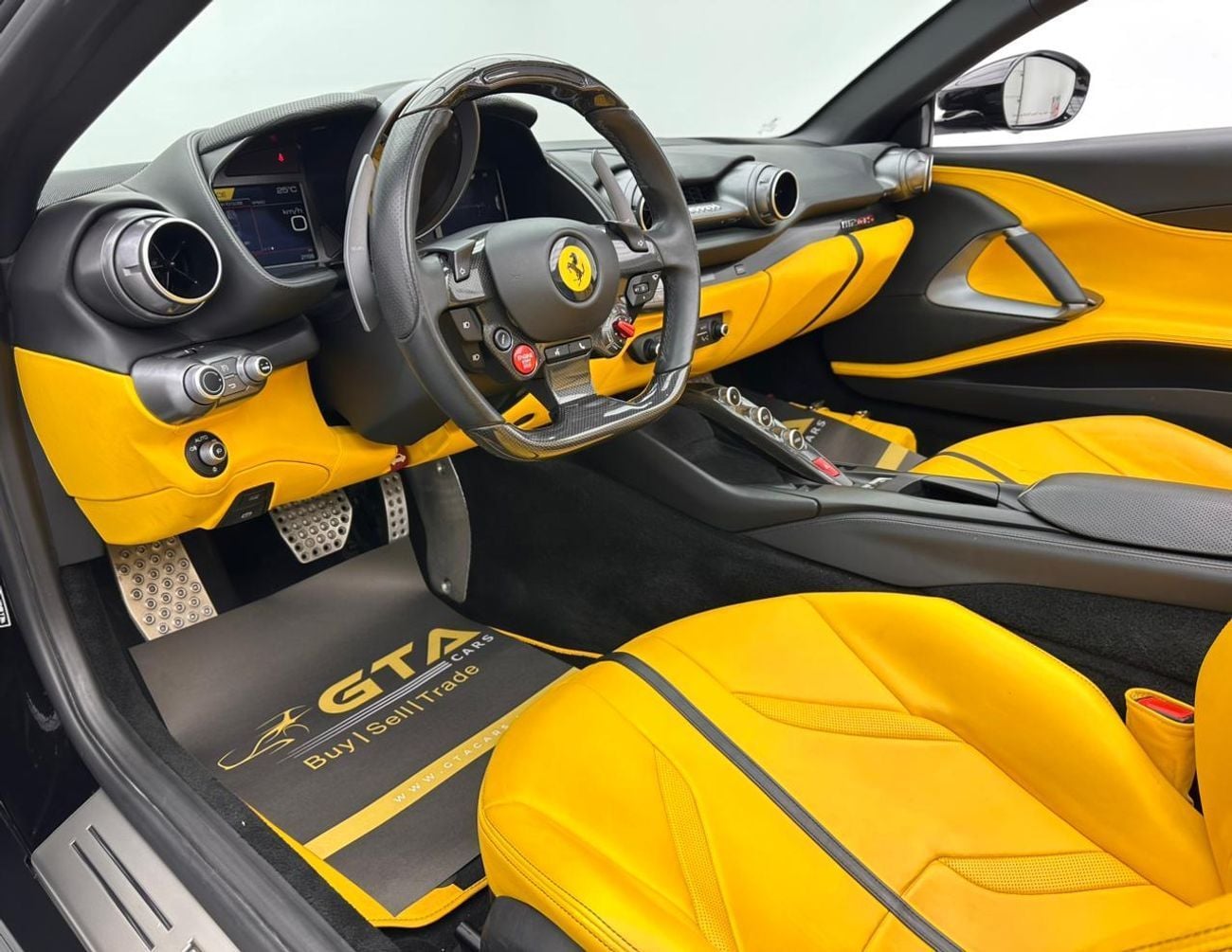 فيراري 812 GTS GTS 2020 Ferrari 812, Dec/2026 Ferrari Warranty, Nov/2027 Ferrari Service Contract, GCC