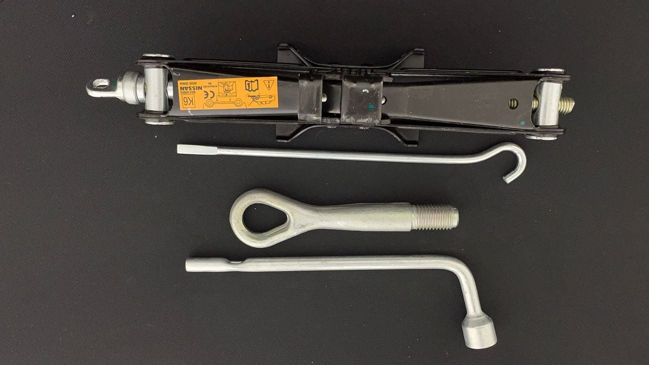 نيسان صني SV 1.5 | بدون دفعة مقدمة | اختبار القيادة في المنزل