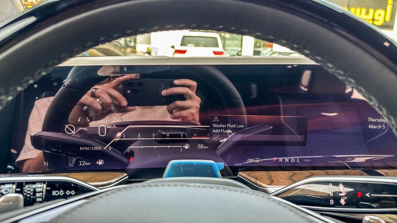 كاديلاك إسكالاد Sport Platinum Executive 6.2L V8 4WD 2026 Brand New American Specs