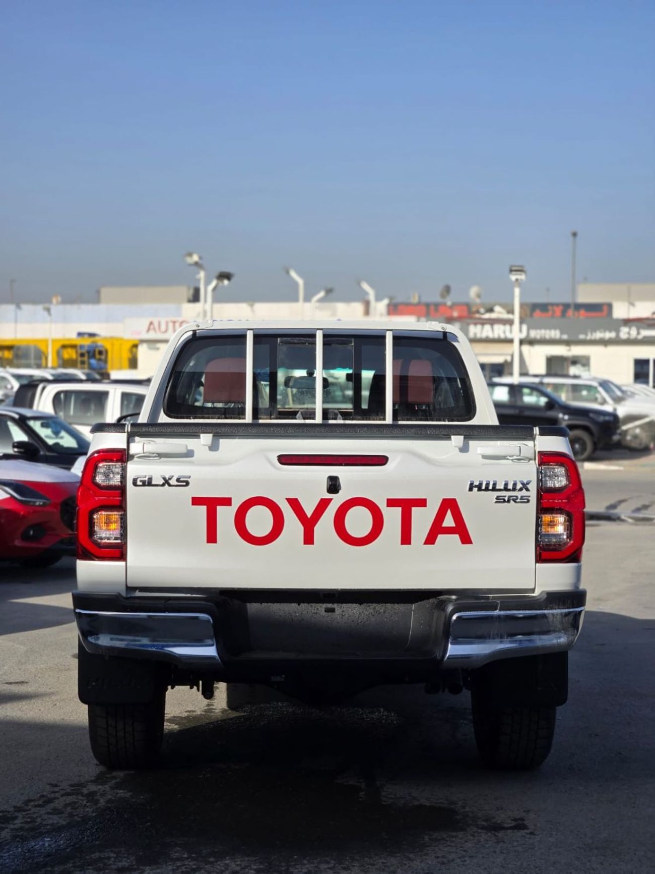 Toyota Hilux 2.7L PETROL M/T DOUBLE CABIN FULL OPTION PICKUP WITHOUT PUSH START