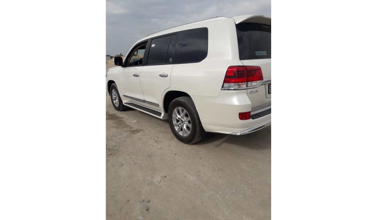 Toyota Land Cruiser 2018 For urgent SALE