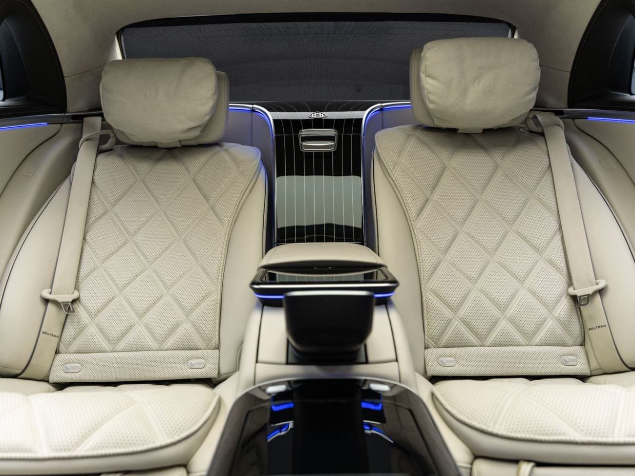 Mercedes Maybach S680 Maybach BUY NOW, PAY 2027 | THE BLACKLINE STANDARD | 2027 Mercedes Warranty + Service Contract, Low KMs, GCC