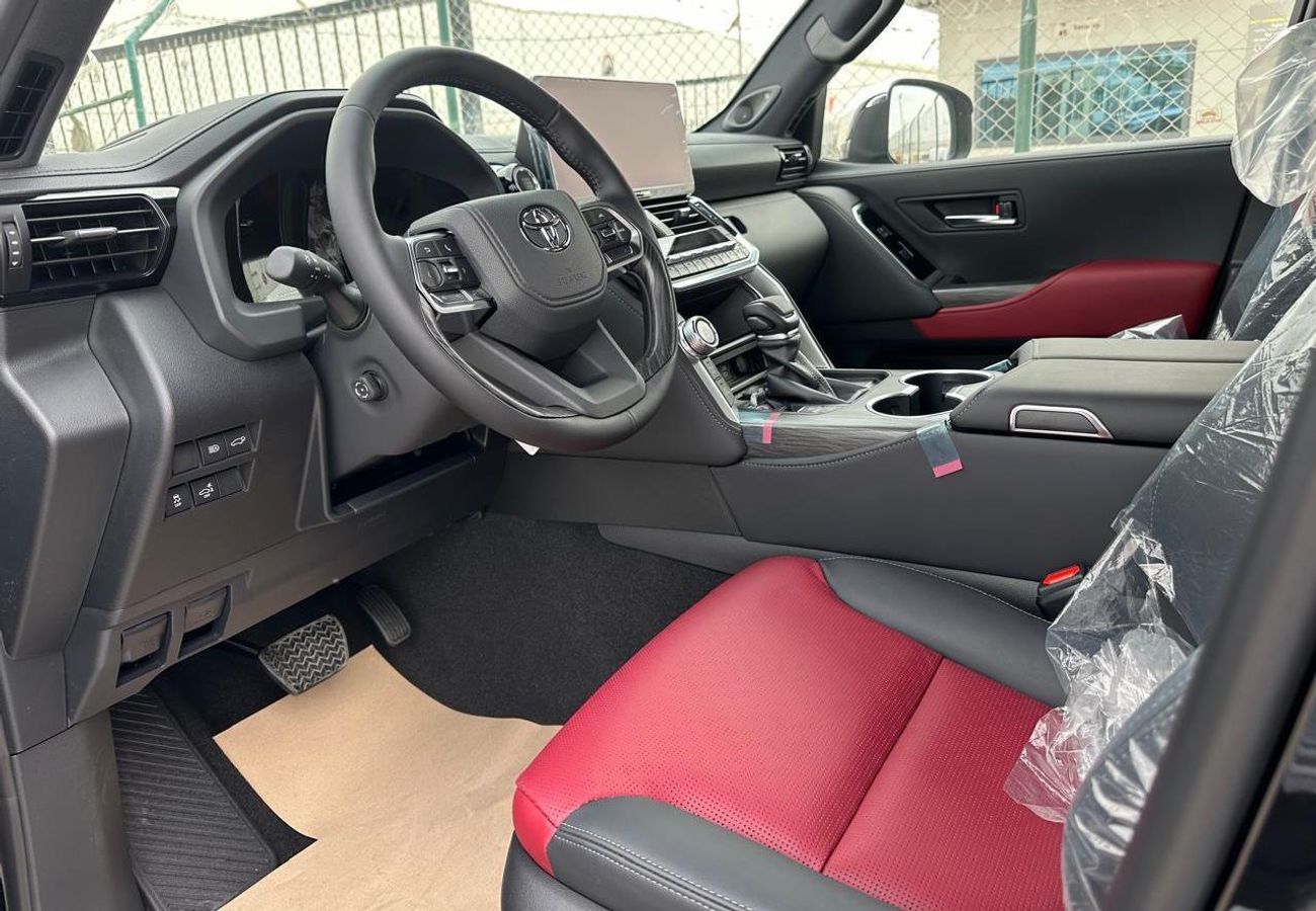 Toyota Land Cruiser 2026 Toyota Land Cruiser VXR 3.3L Diesel with Radar