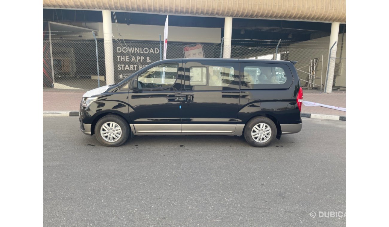 Hyundai H-1 With Sunroof