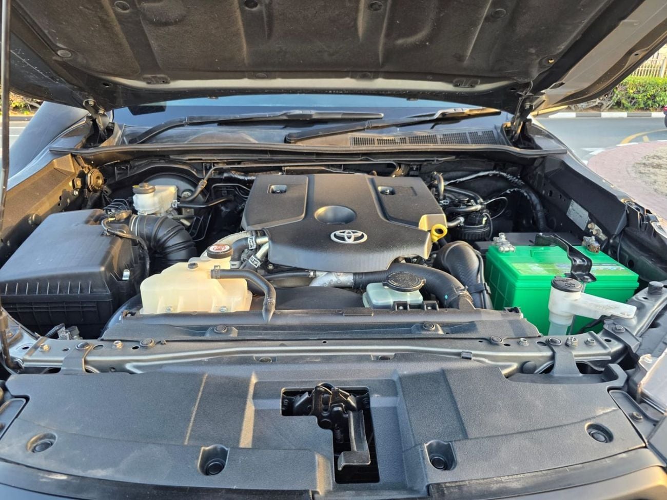 Toyota Hilux GLX 2016 | 2.8L DIESEL ENGINE | MANUAL TRANSMISSION | RHD | SMART CAB | DIGITAL AC | AIR SNORKEL | PUSH