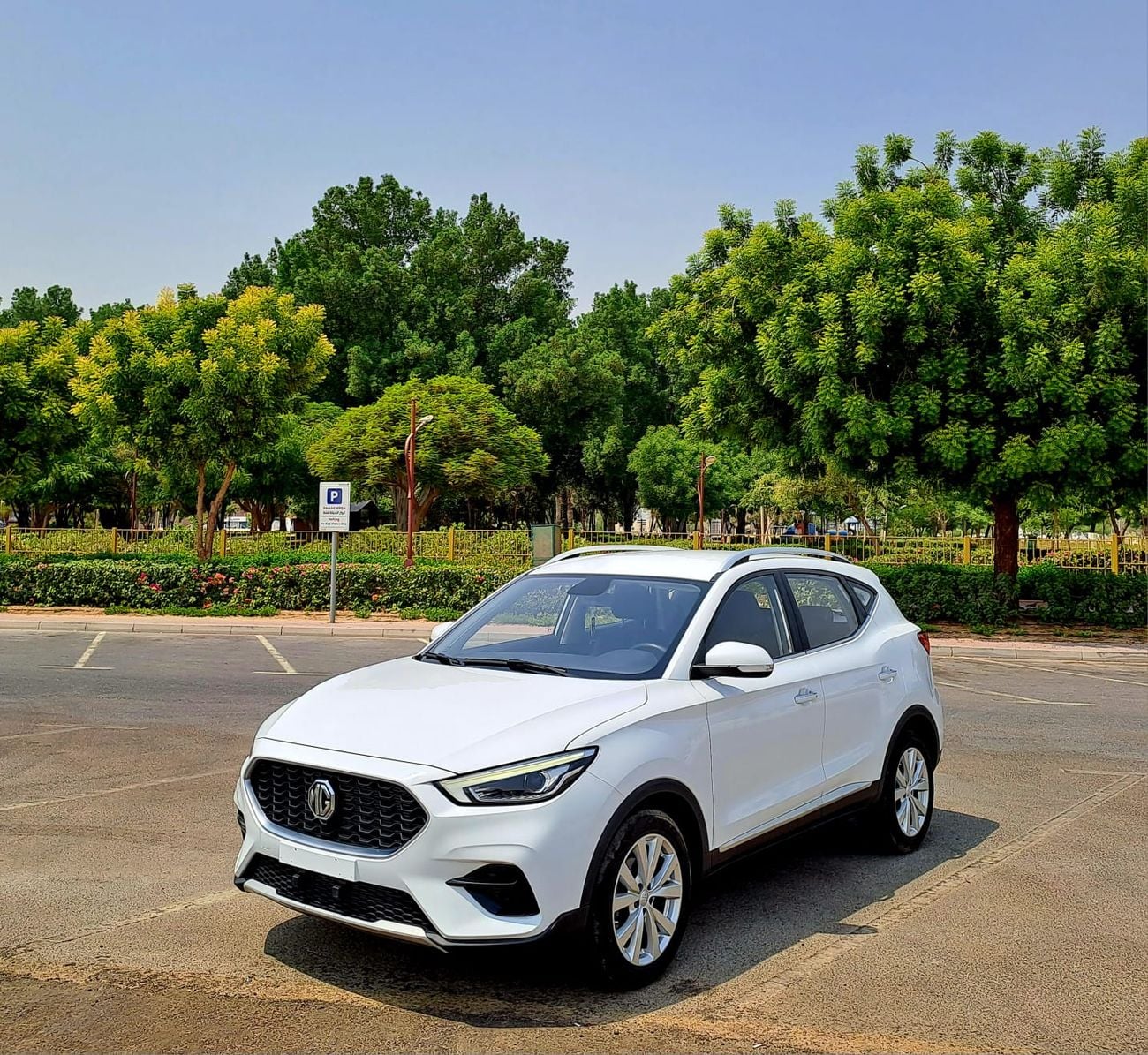 MG ZS MG ZS COMFORT 2023 1.5L GCC SPECS (562/-MONTHLY)