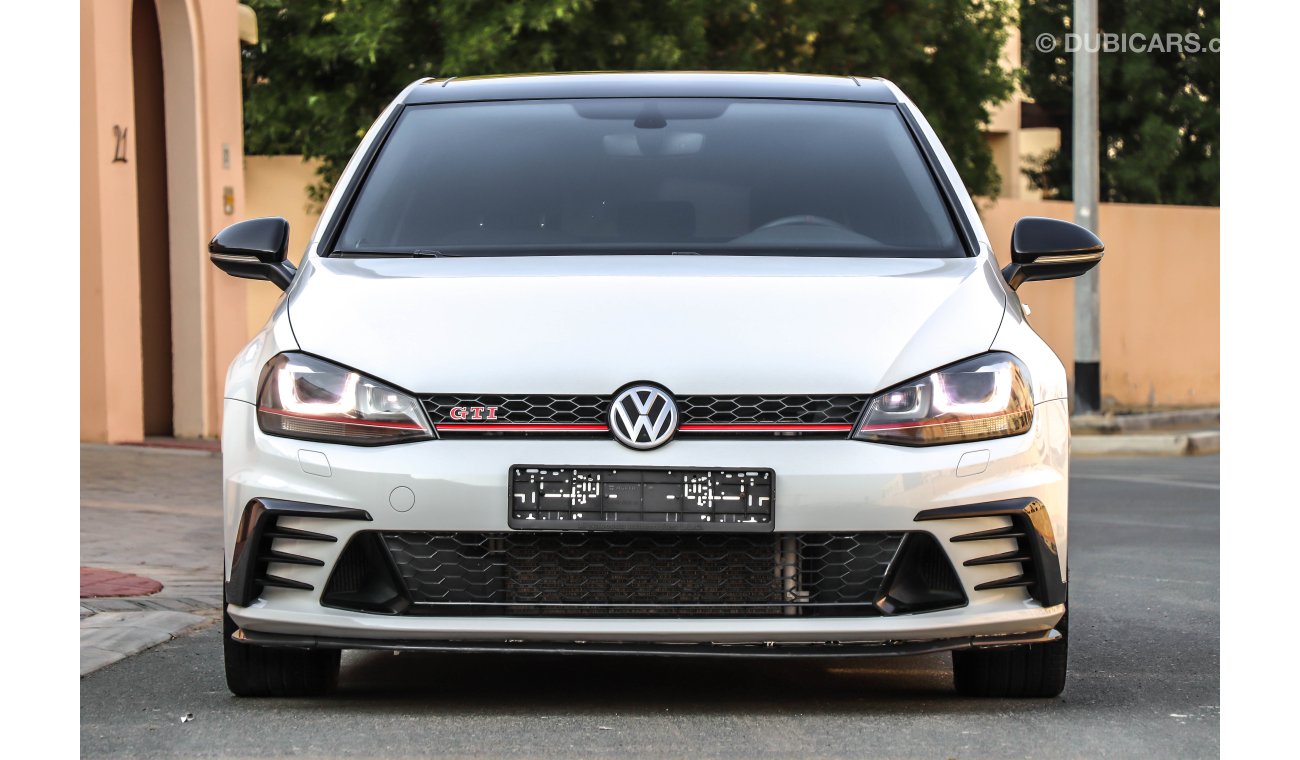 Volkswagen Golf GTI Clubsport 2017 GCC under Warranty with Zero Down-Payment.
