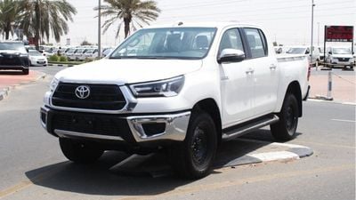 Toyota Hilux SR5 (NON GCC) Toyota Hilux  2.4L diesel M/T Wide body with Chrome bumper  White 2026 model