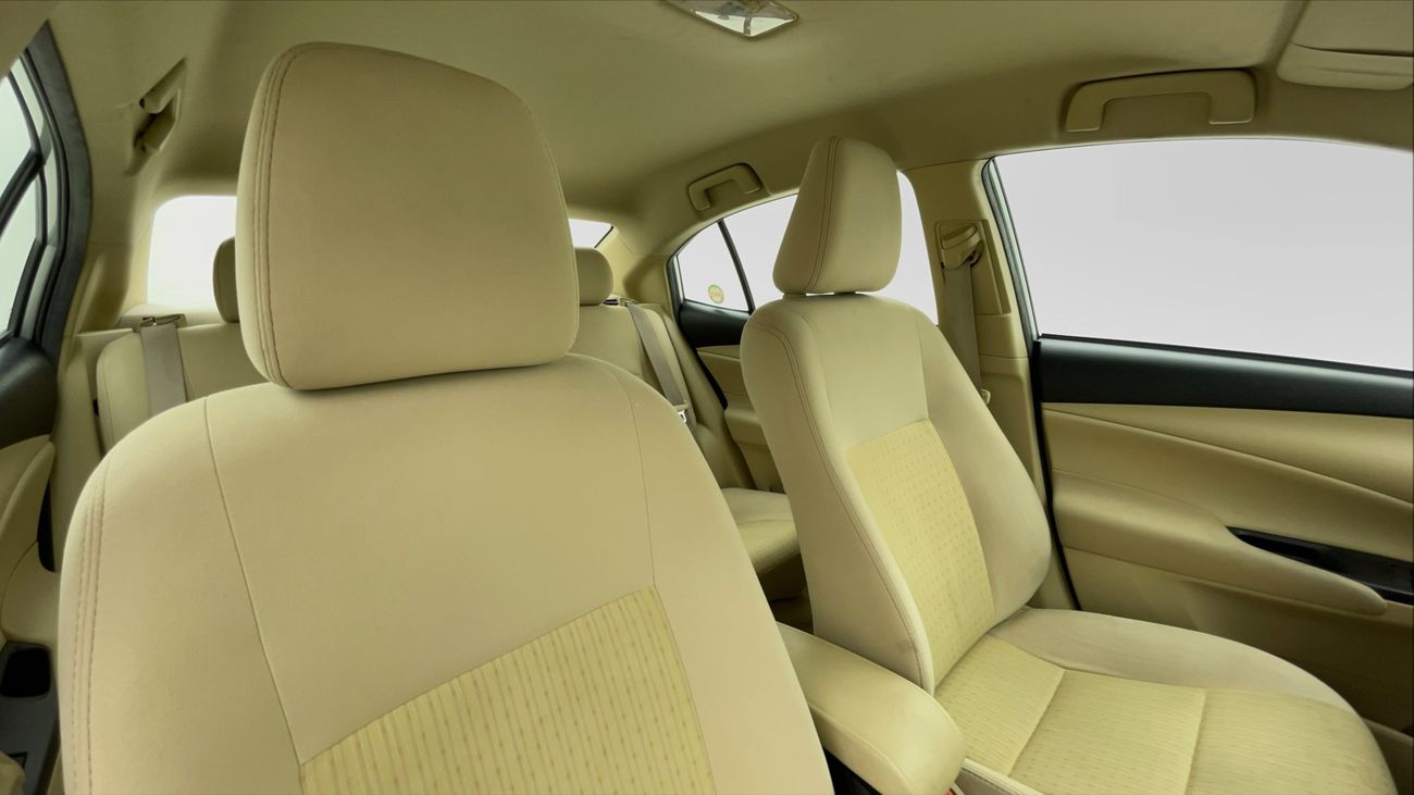 تويوتا يارس SE 1.5 | بدون دفعة مقدمة | اختبار القيادة في المنزل