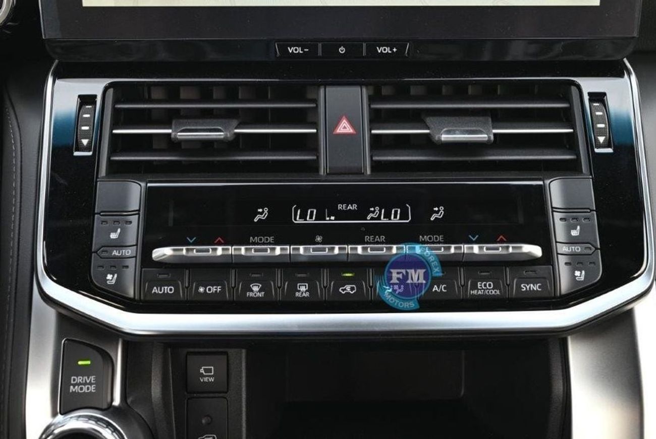 تويوتا لاند كروزر 300 VXR 3.5L Petrol 7 Seater Automatic