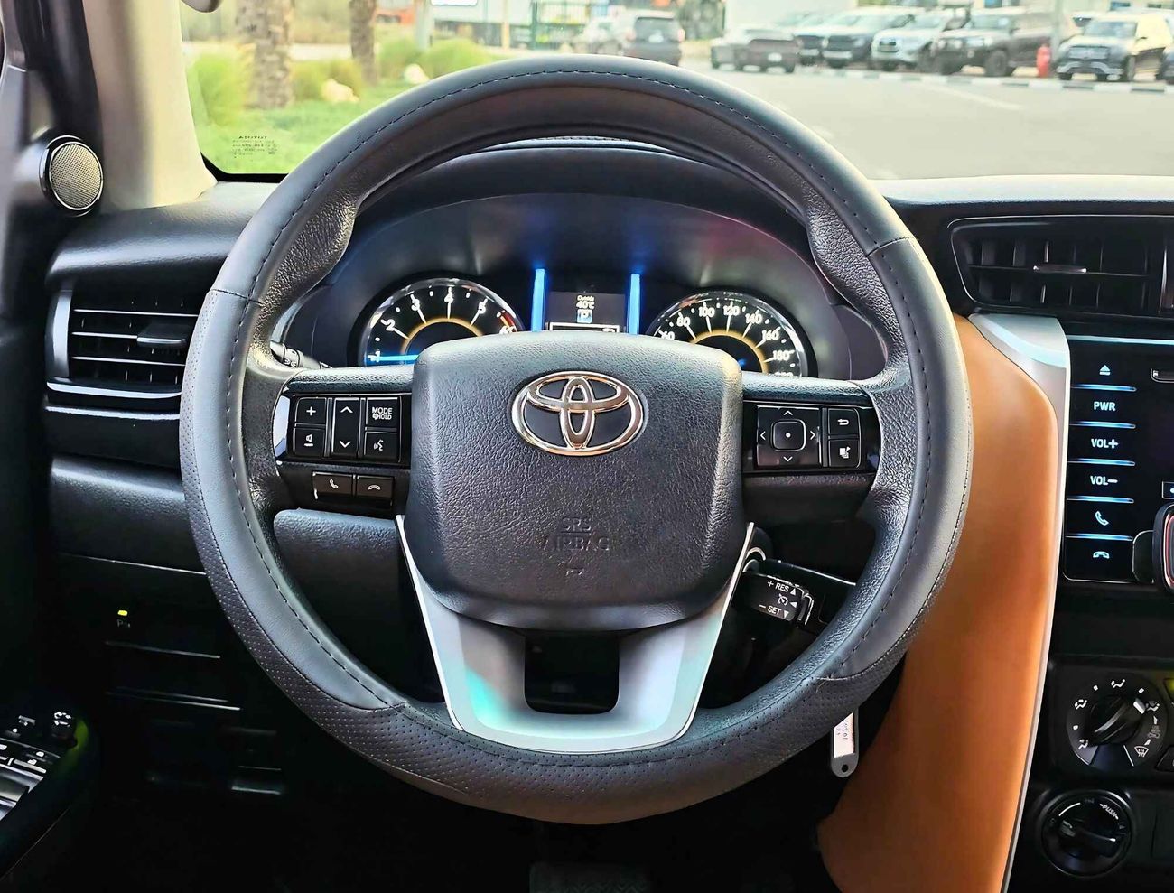 تويوتا فورتونر V4 /4WD/ NON ACCIDENT/ ORIGINAL COLOR/ 1199 MONTHLY / LOT# 90501