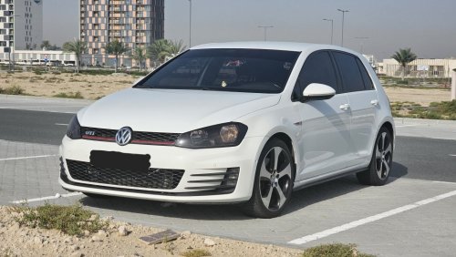 فولكس واجن جولف GTI