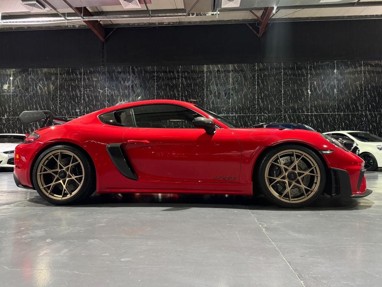 Porsche 718 Cayman GT4 RS 4.0L (493 HP) A/T