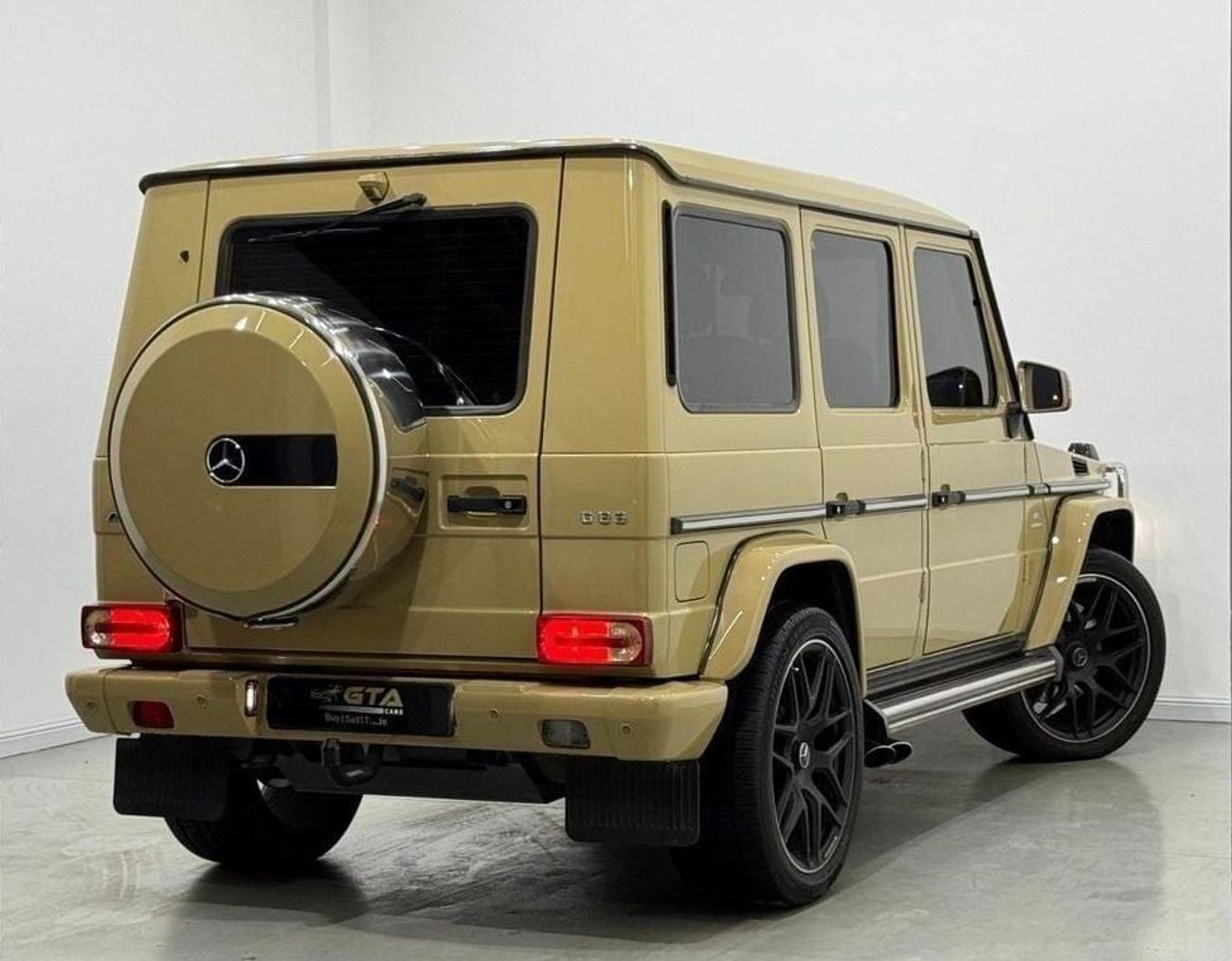 Mercedes-Benz G 63 AMG Std 5.5L 2017 Mercedes Benz G63 AMG, Service History, Excellent Condition, GCC