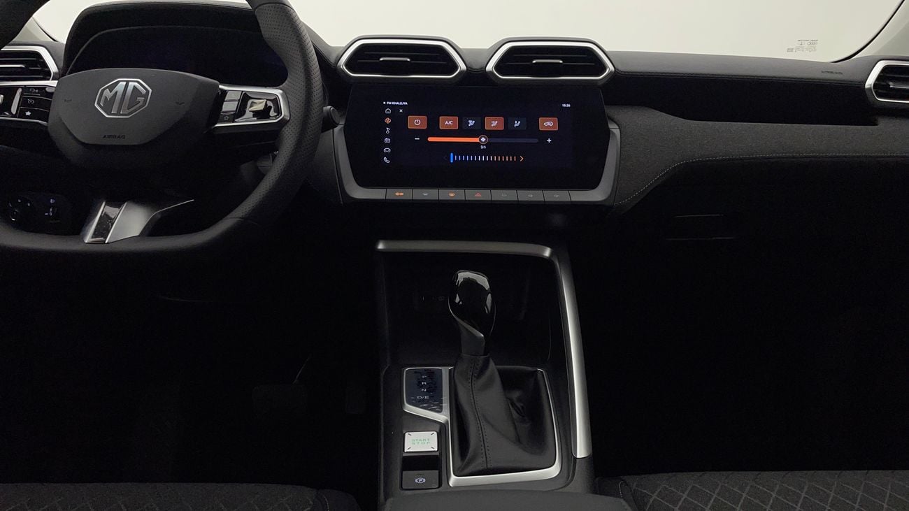 أم جي ZS STD 1.5 | بدون دفعة مقدمة | اختبار القيادة في المنزل