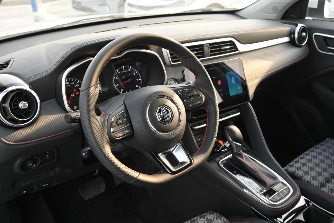 MG ZS MG ZS 1.5L Basic Option, Petrol Model 2025, Color White