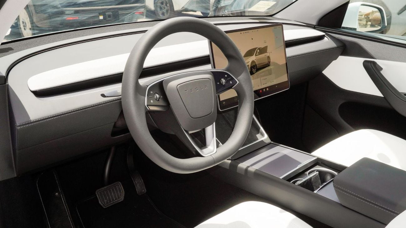 تسلا موديل Y Tesla Model Y Long Range Version/20 Inches AWD .Export Price.