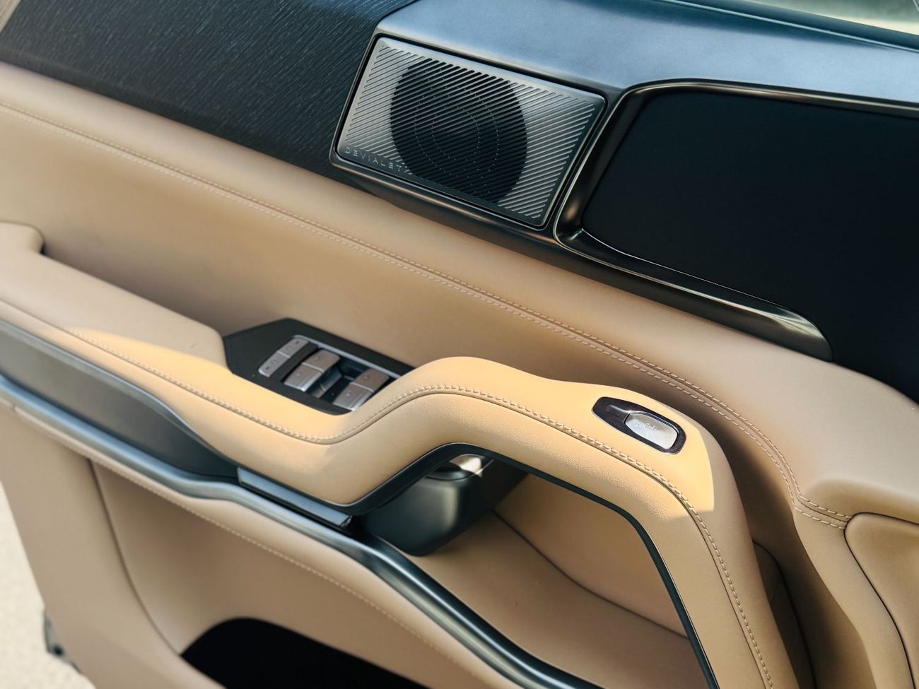 بي واي دي ليوبارد 8 Smart and Brave Flagship Edition (7 Seats)