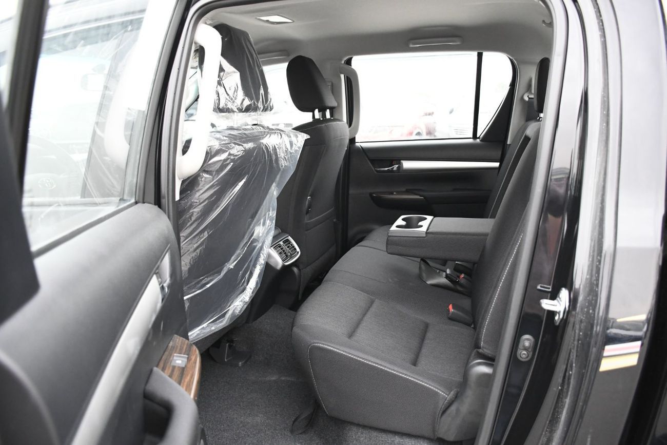 تويوتا هيلوكس 2.7L V4 Automatic with BSM Full option (Ready Stock)