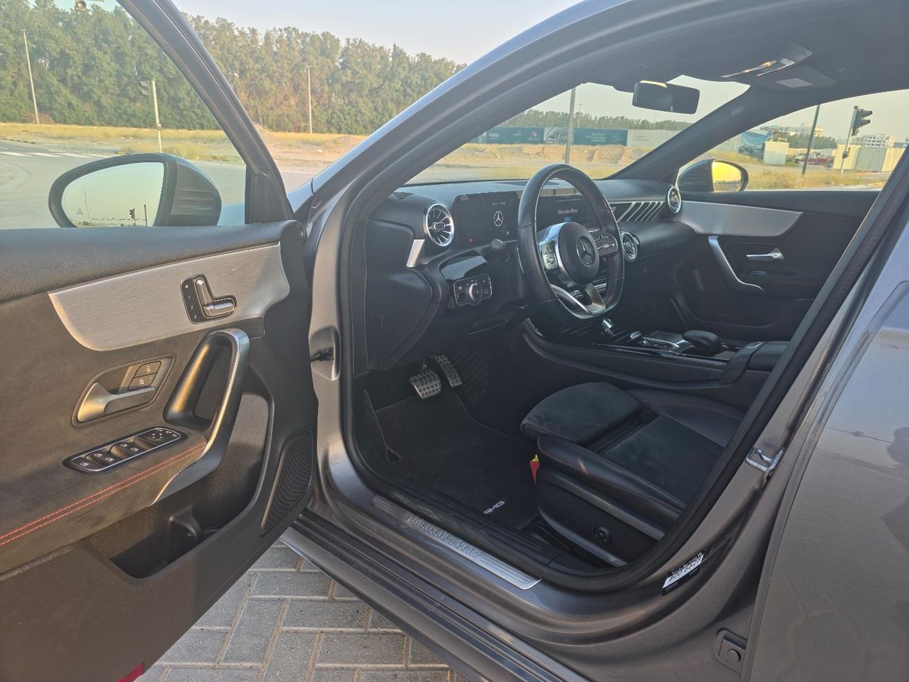 مرسيدس بنز A 200 AMG