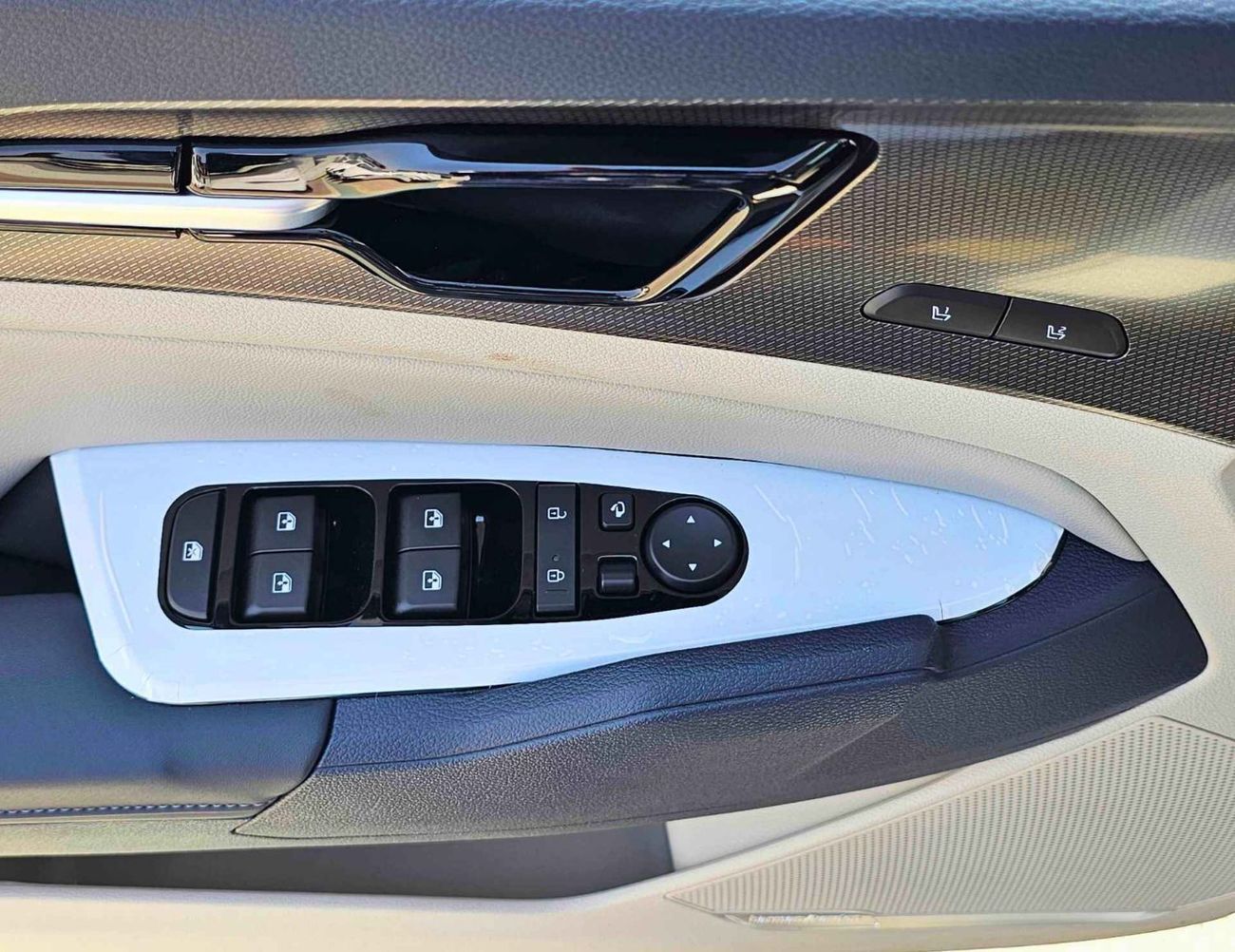 Kia Sportage HYBRID FLAGSHIP | 2.0L V4 PETROL | 360 CAMERA | RADAR | PANORAMIC ROOF/ (CODE # KSRFL)