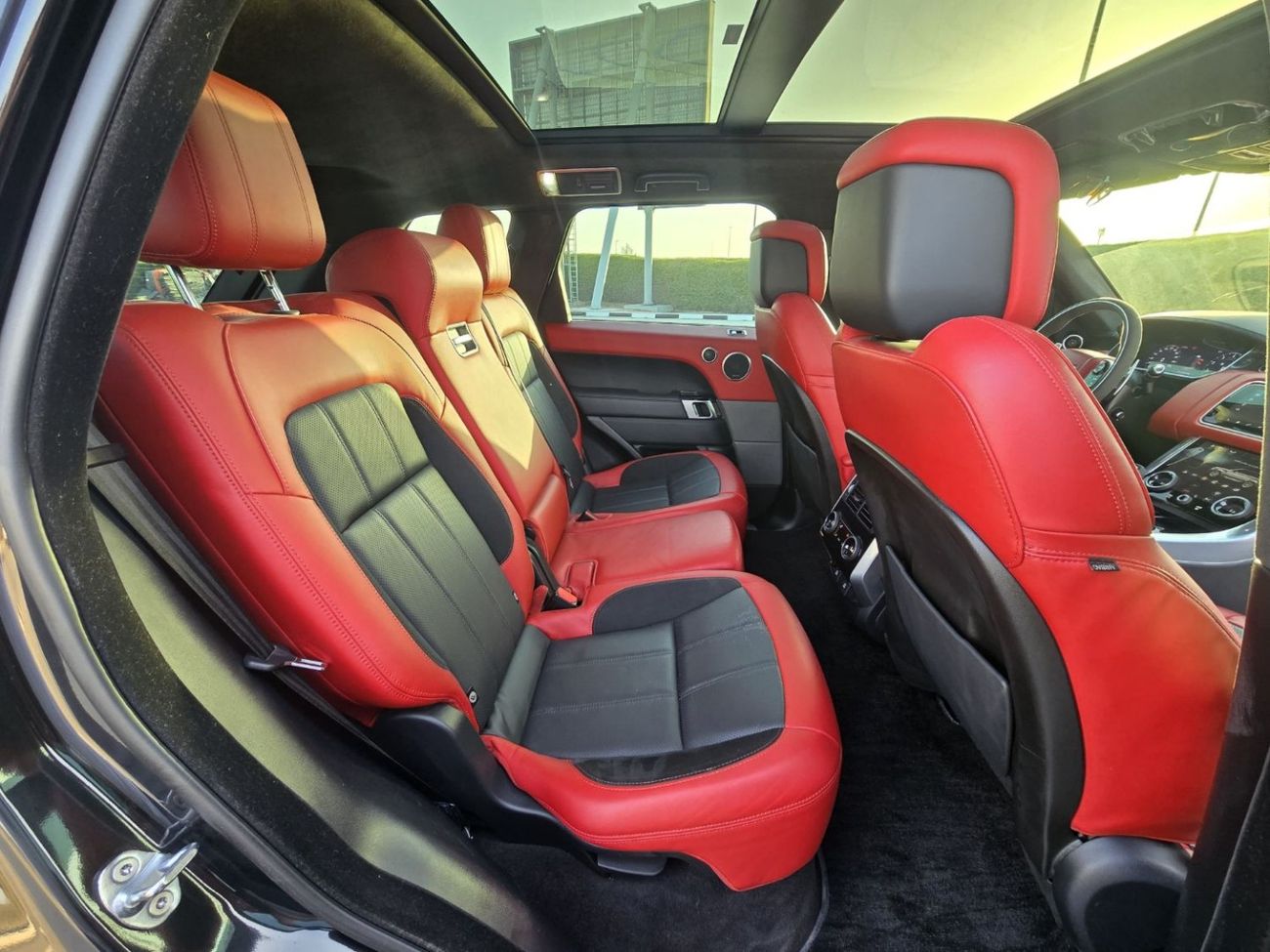 Land Rover Range Rover Sport HST P400 3.0L SPORT HST 2021 V6 GCC //FSH //ORIGINAL PAINT //ACCIDENTS FREE