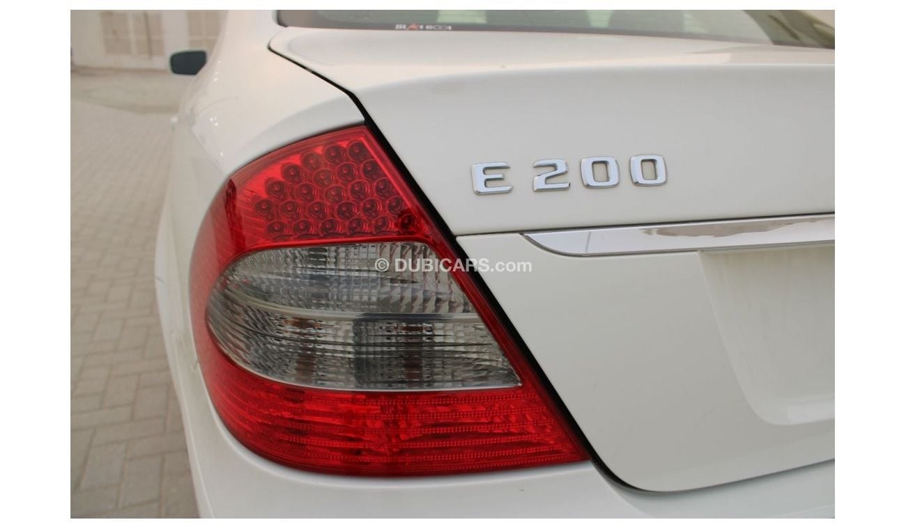 مرسيدس بنز E200 مرسيدس E200 2008 خليجي بحالة ممتازة بدون حوادث نظيفه جدا من الداخل والخارج