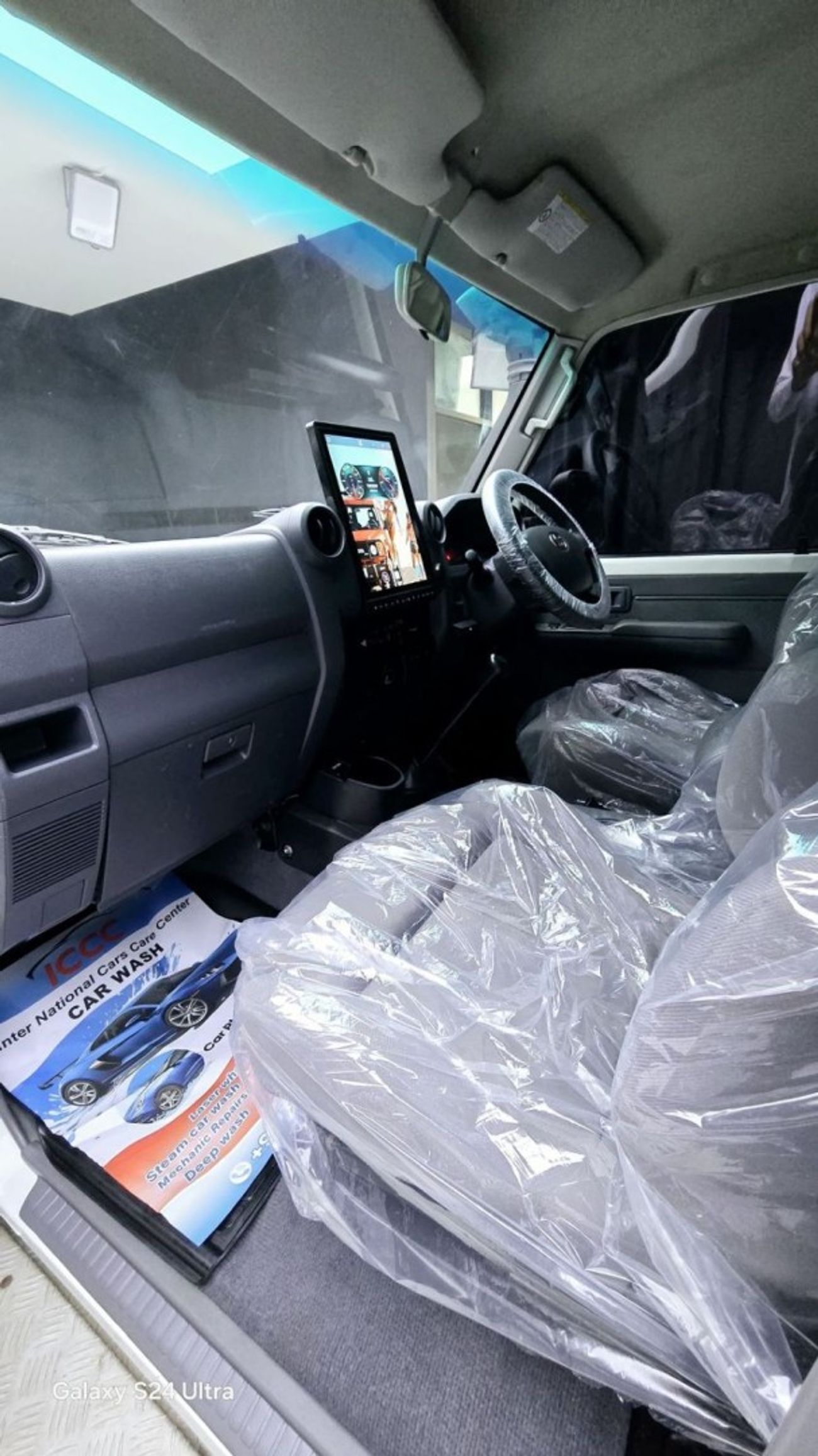 Toyota Land Cruiser Pick Up DIESEL 4.5 LITER ,RIGHT HAND DRIVE MANUAL GEAR