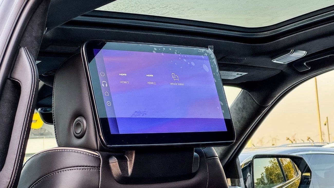 Cadillac Escalade Sport Platinum 6.2L 4WD Sport Platinum 2025 Brand New American Specs 6.2L V8