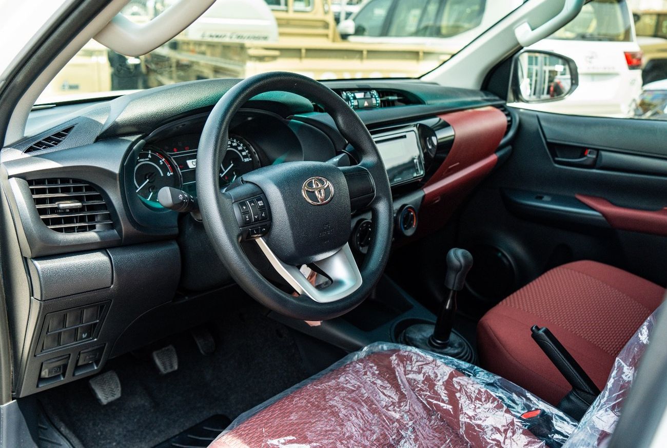 Toyota Hilux Hilux 2.4 Diesel || MT || 2025