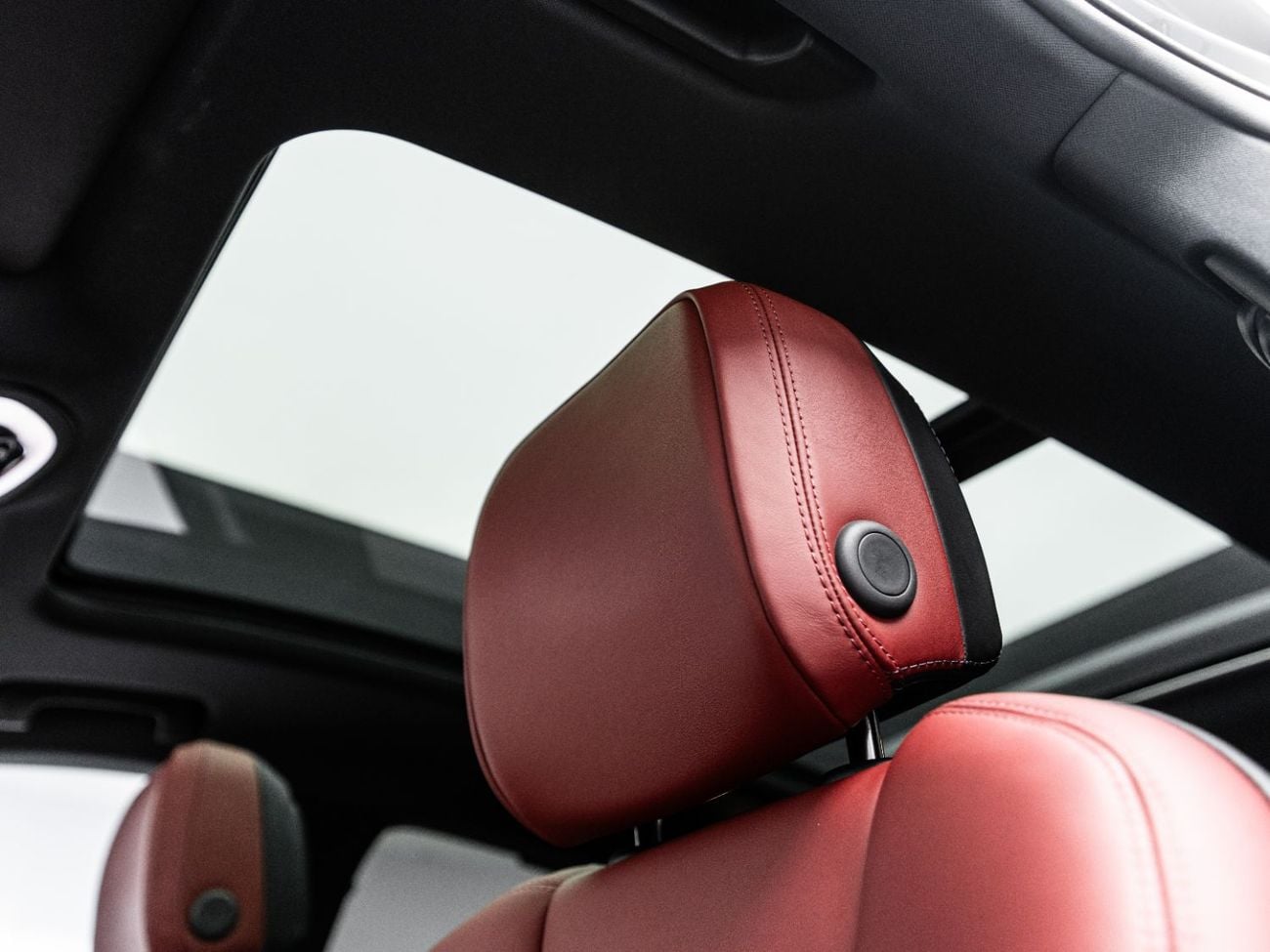 بورش ماكان 2026 Porsche Macan S, 2.9 V6, 4WD, 375bhp, 7 Speed Dual-Clutch Automatic