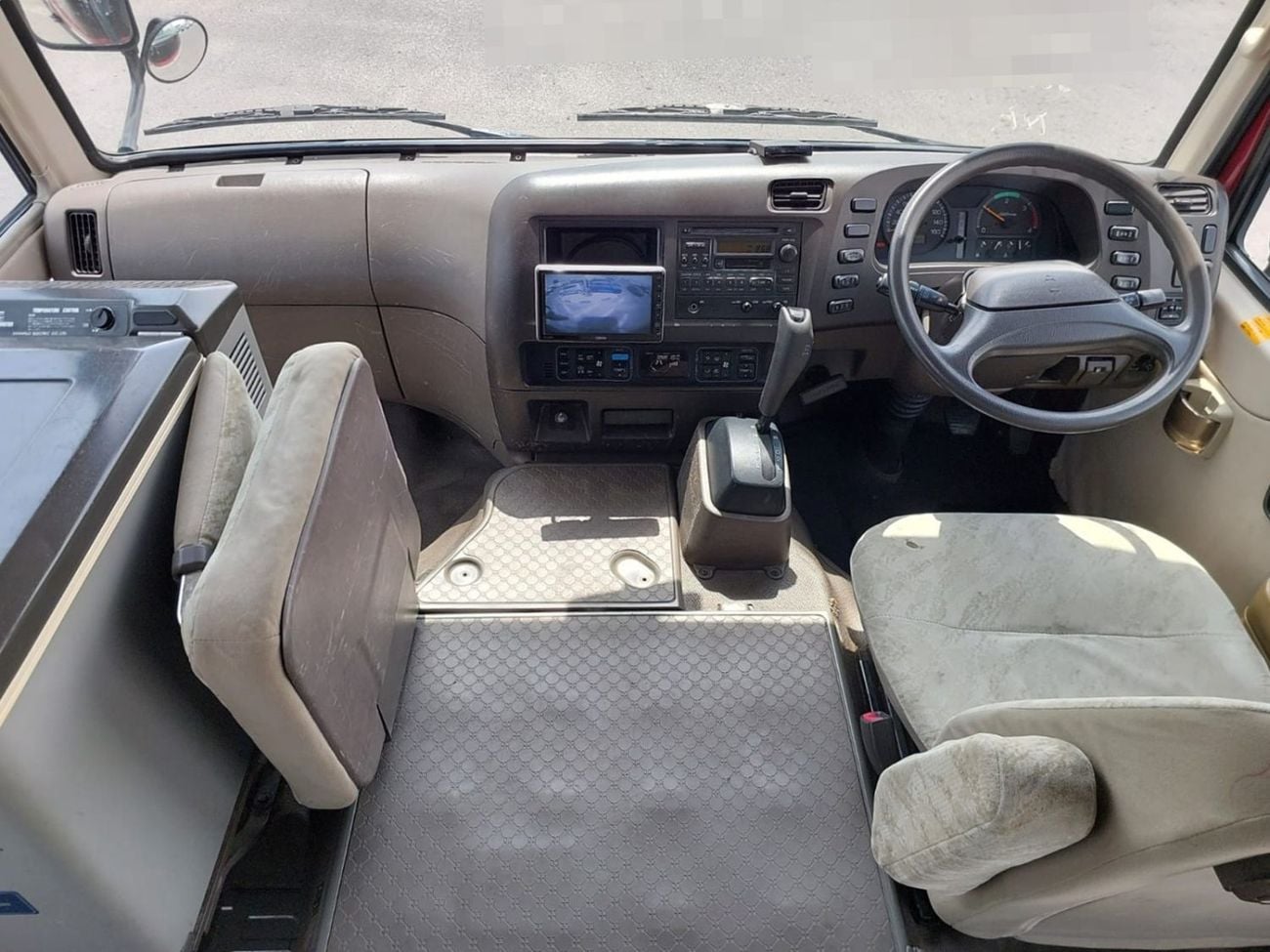 Mitsubishi Rosa 2004 MITSUBISHI ROSA BUS RIGHT HAND DRIVE(PM00362)