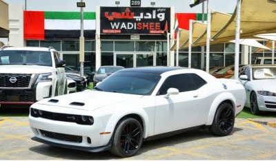 Dodge Challenger SXT *SRT WIDE BODY* Challenger SXT V6 2019/ Leather Interior/Very Good condition