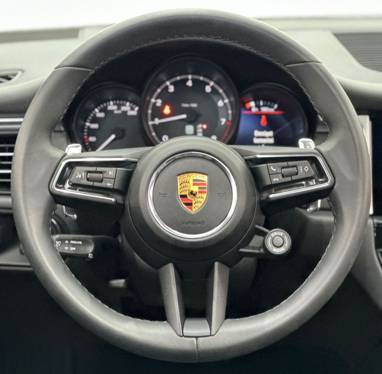 Porsche Macan 2023 Porsche Macan, January 2025 Porsche Warranty, Full Porsche Service History, Very Low Kms, GCC