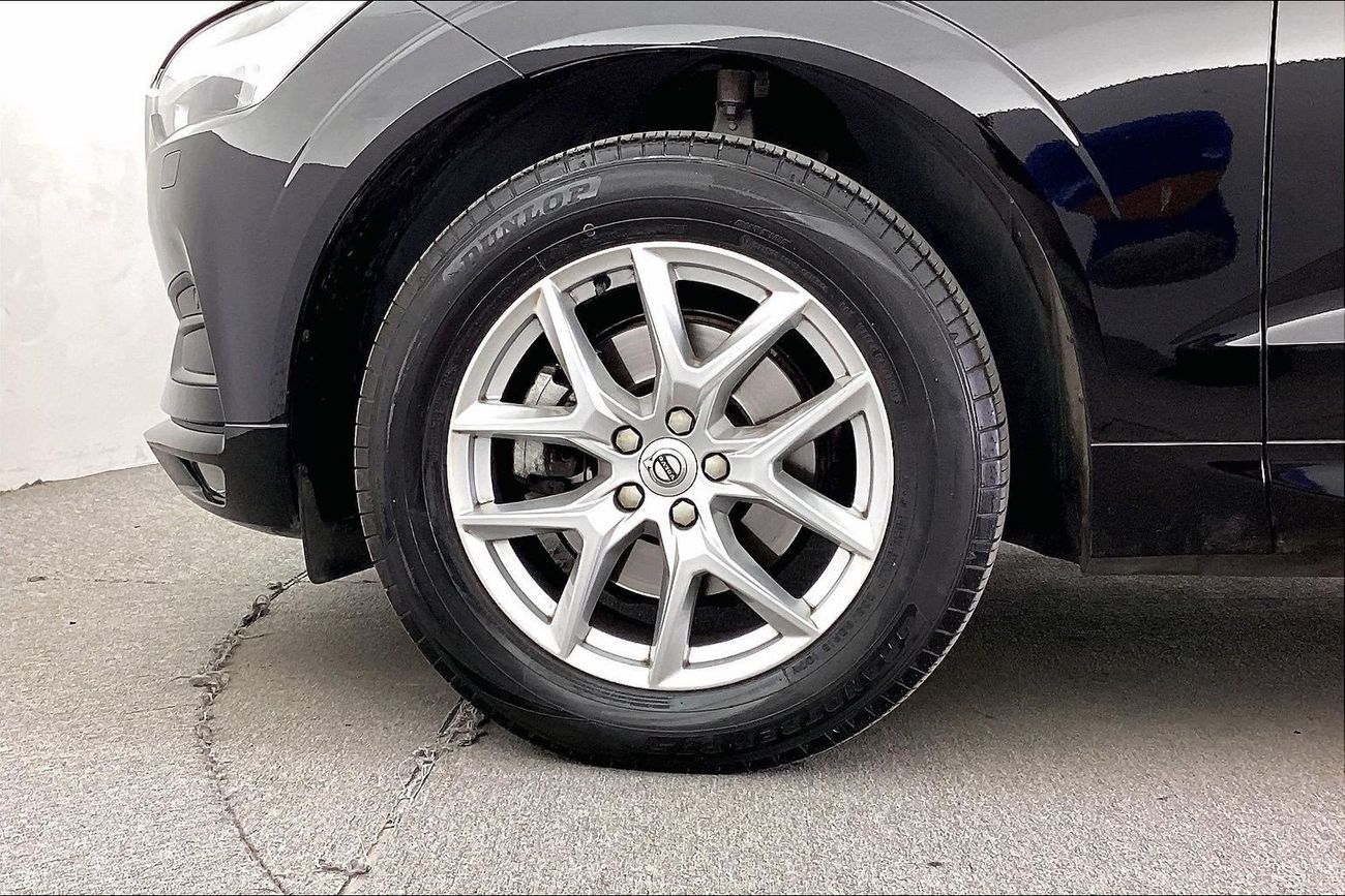 Volvo XC60 T5 Momentum | National Day Celebration | Guaranteed Warranty | 0 Down Payment