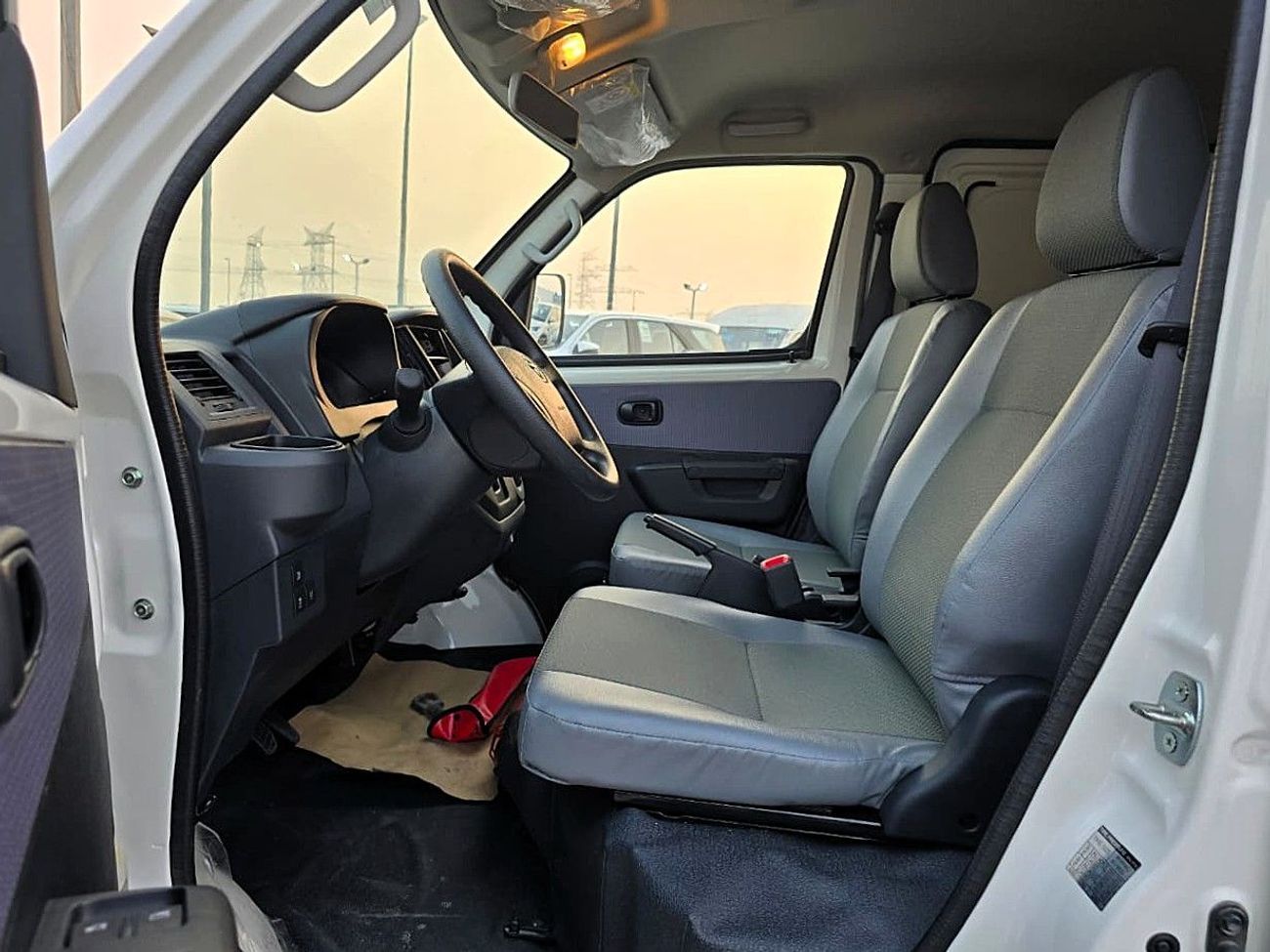 تويوتا لايت آيس TOYOTA LITEACE 1.5L PETROL VAN RWD 5 DOORS WHITE COLOR 2025 MODEL