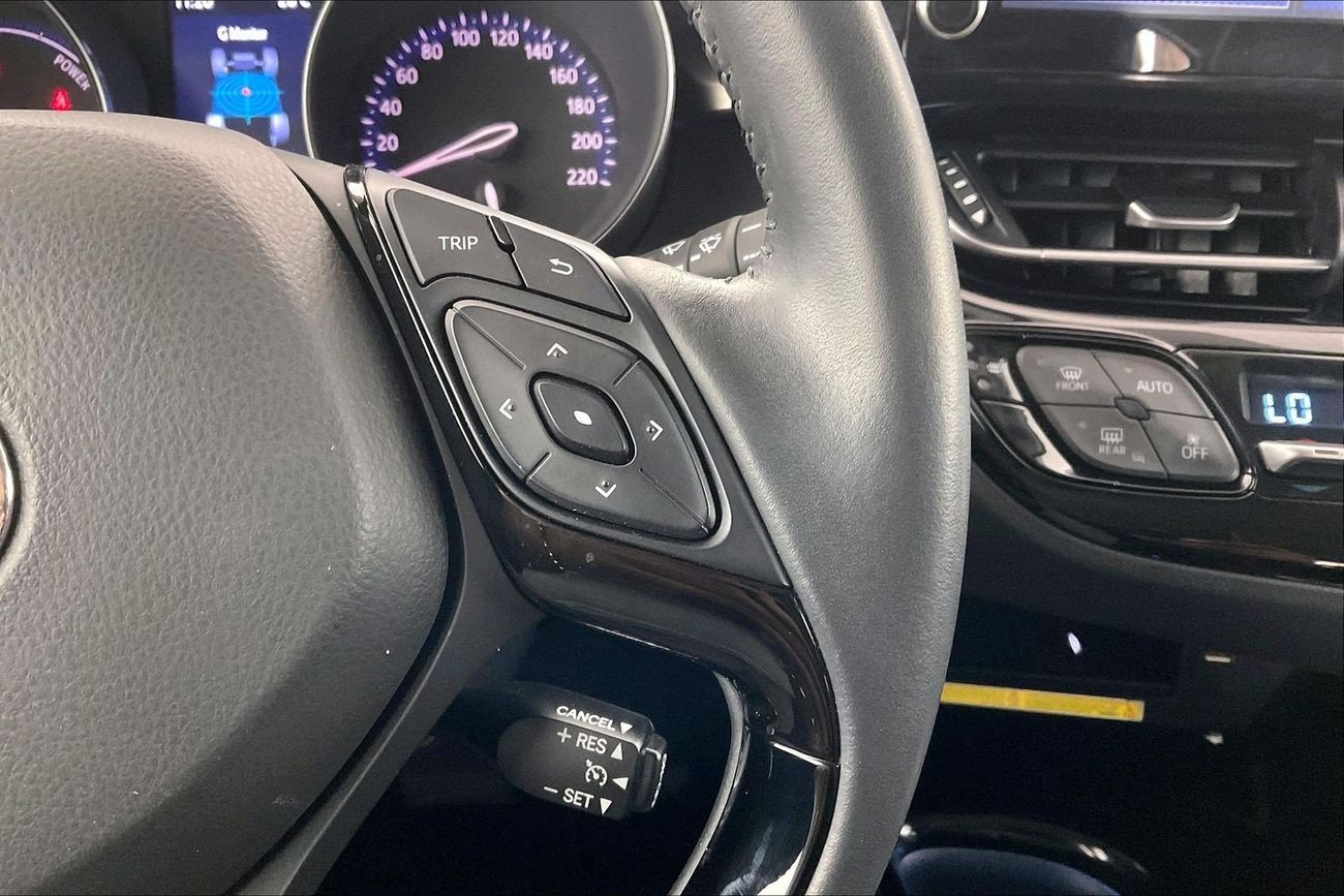 تويوتا CHR VX | National Day Celebration | شامل الضمان | 0 ﺪﻔﻋﺓ ﺃﻮﻟﻯ