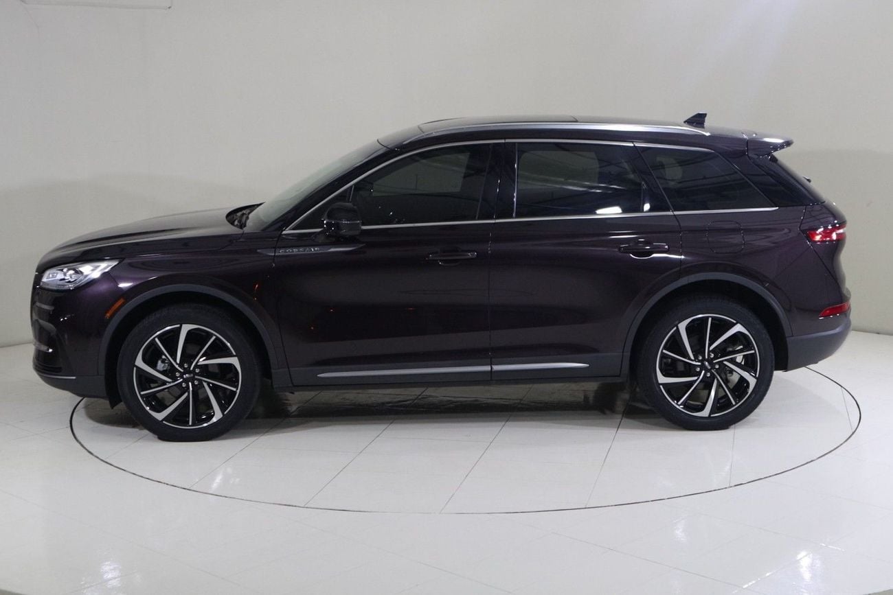 Lincoln Corsair RESERVE II COR423/AL TAYER MOTORS/AL QOUZ SHOWROOM